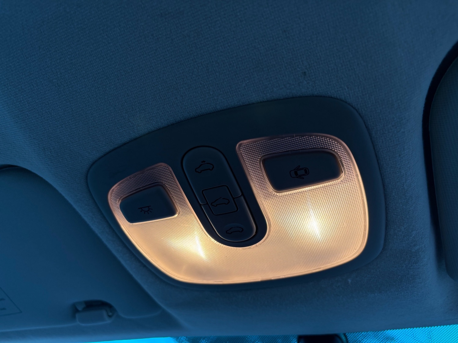 Used Hyundai i10 2010 for sale - 77213539: Photo 51