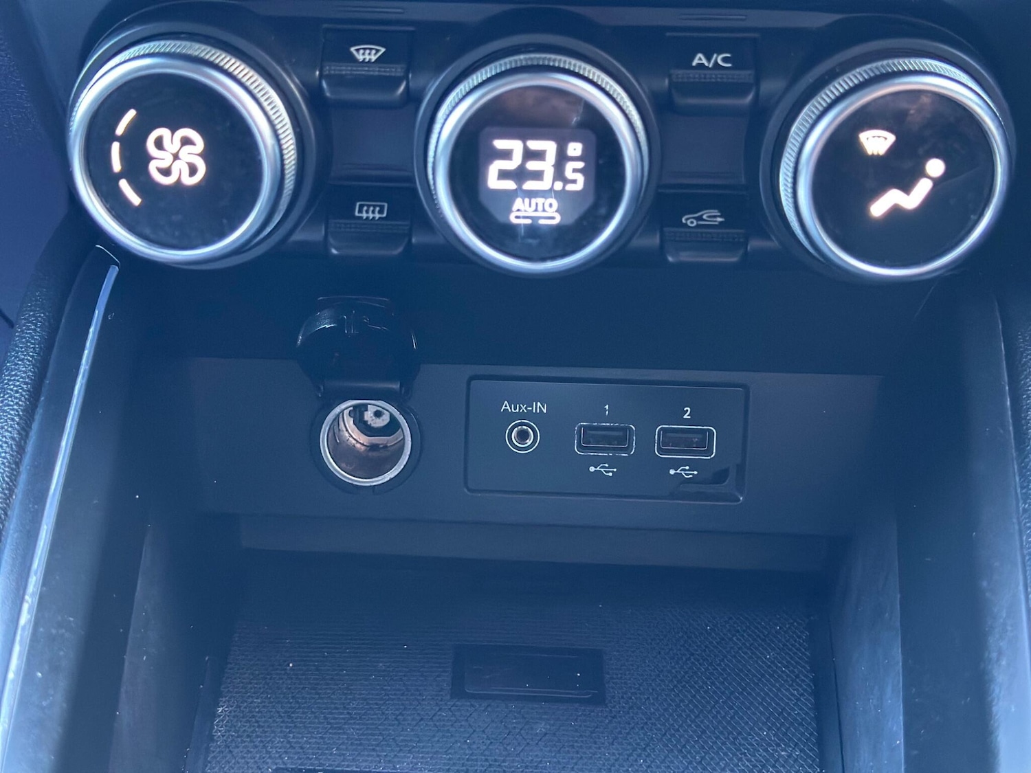 Used Renault Clio 2022 for sale - 76997191: Photo 21