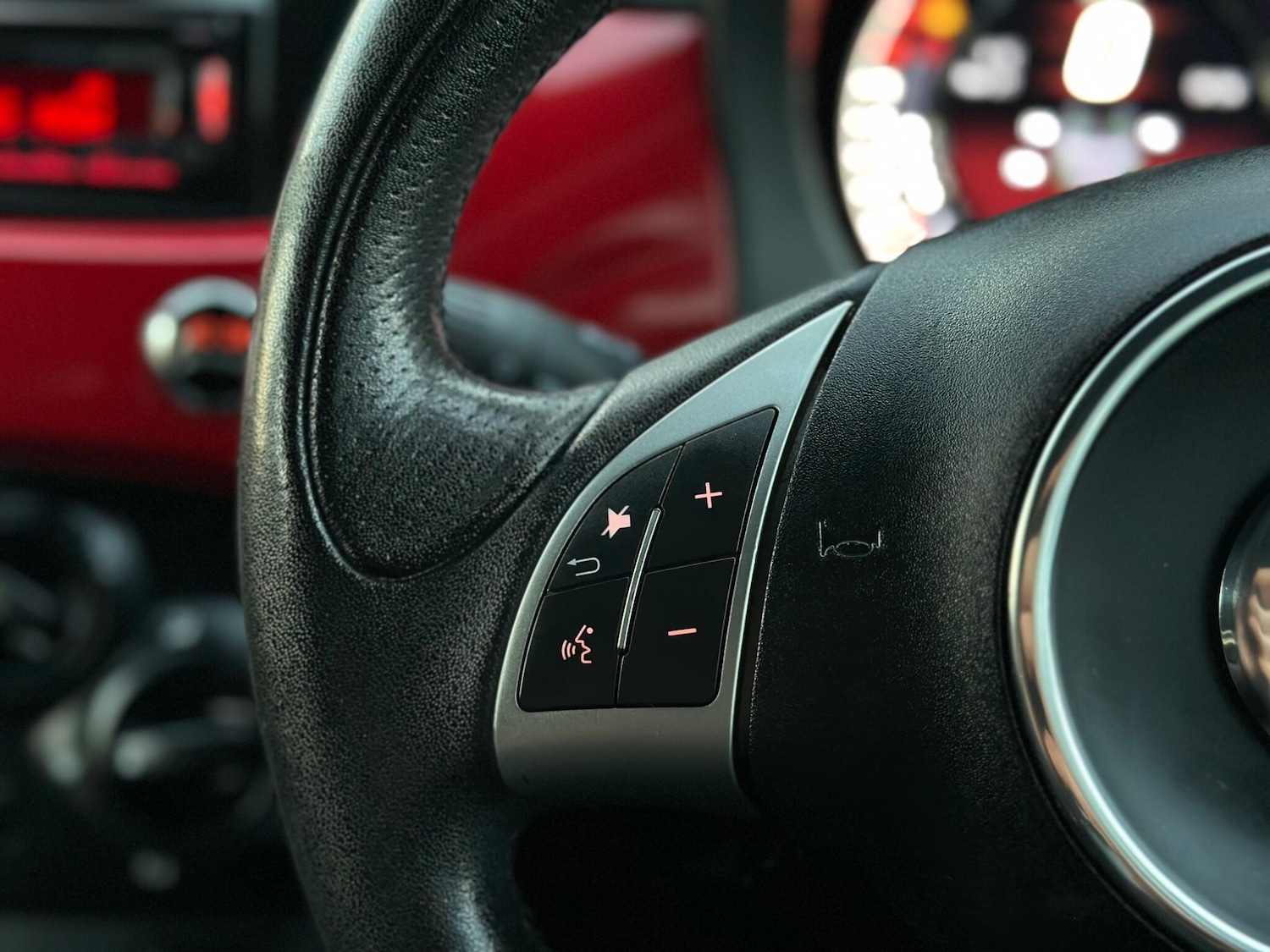 Used Abarth 595 2015 for sale - 76657320: Photo 17