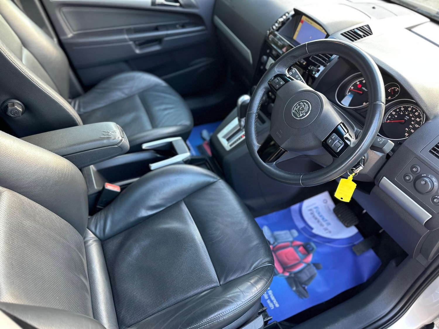 Used Vauxhall Zafira 2010 for sale - 77254013: Photo 12