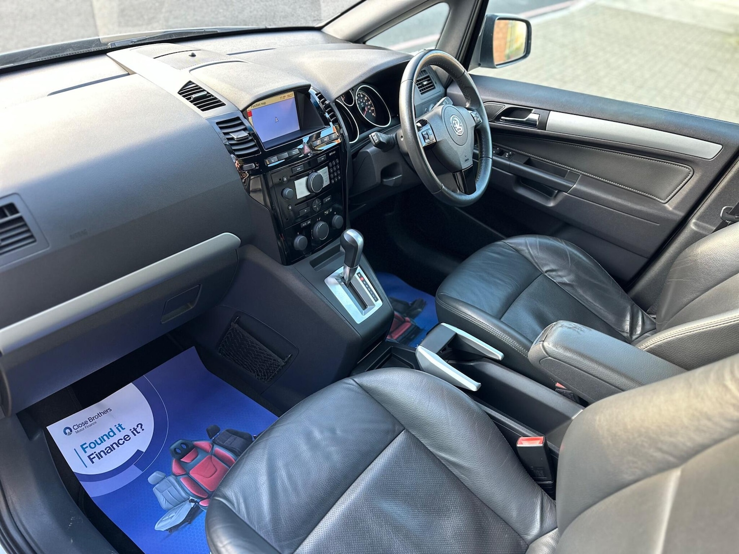 Used Vauxhall Zafira 2010 for sale - 77254013: Photo 31