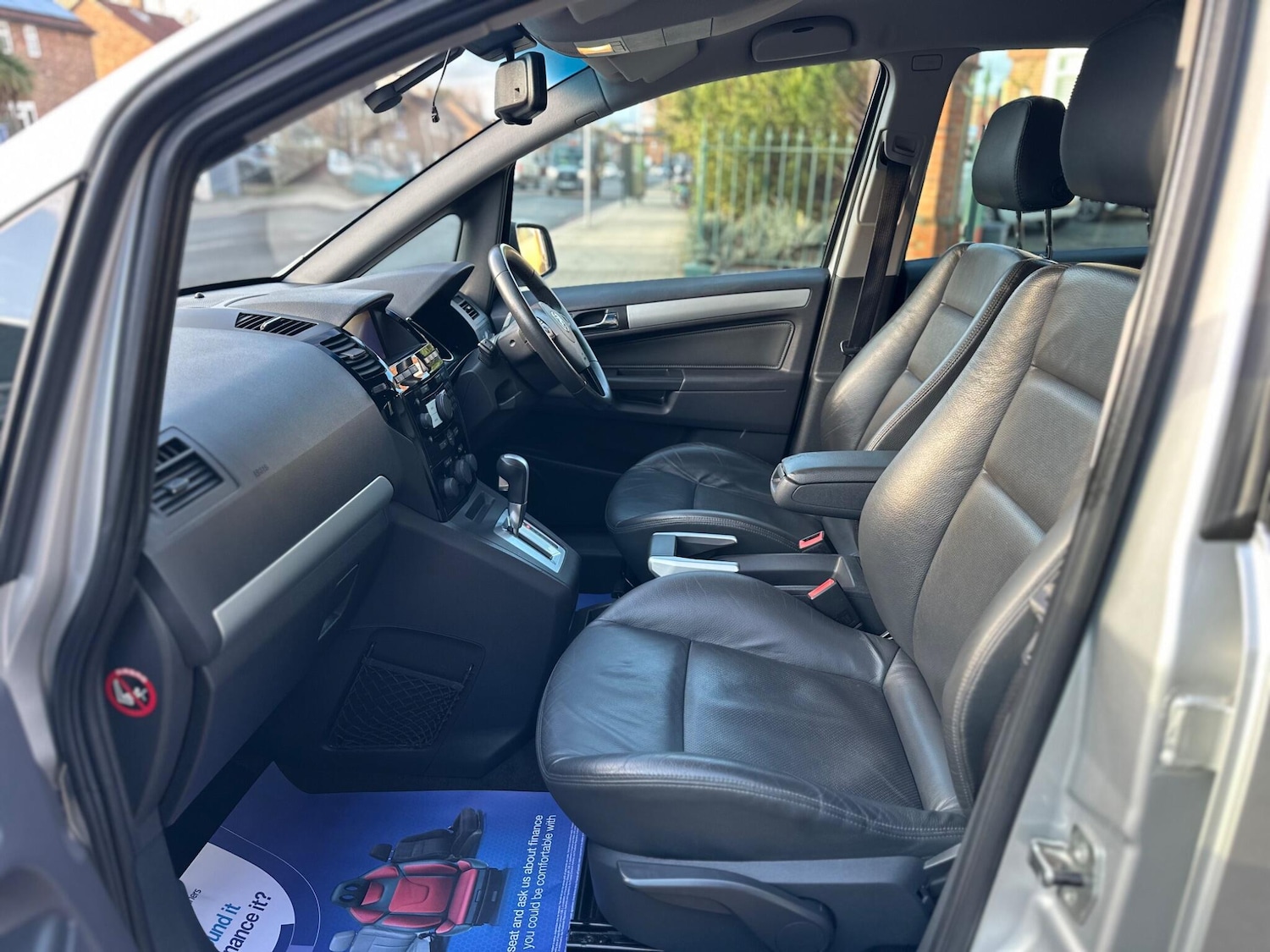 Used Vauxhall Zafira 2010 for sale - 77254013: Photo 32