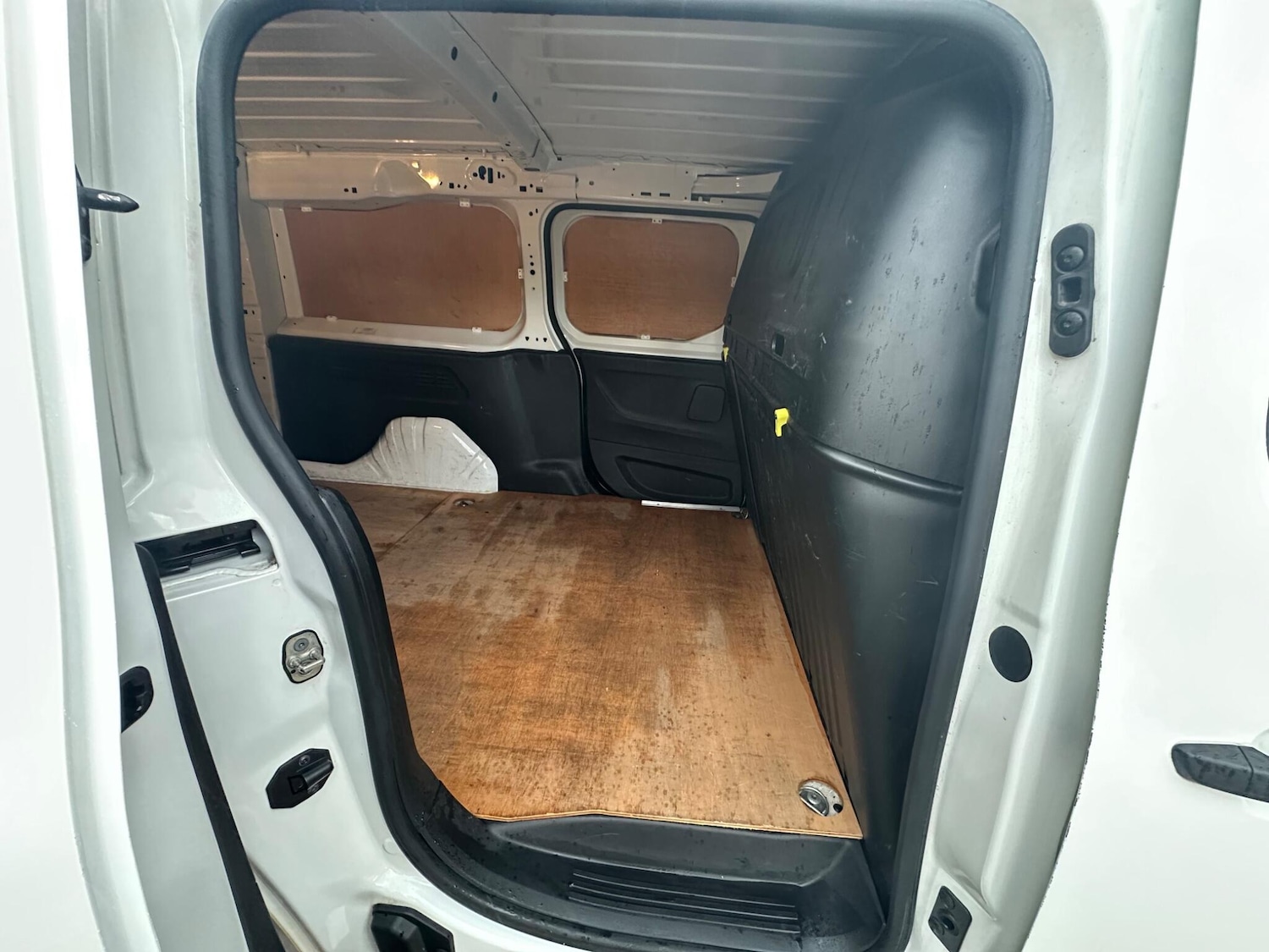 Used Peugeot Partner 2021 for sale - 76992832: Photo 29