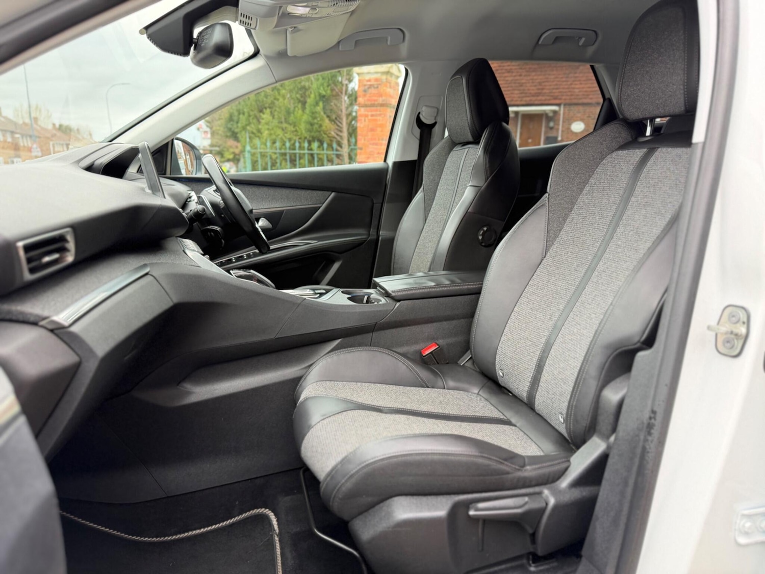 Used Peugeot 3008 2018 for sale - 78007450: Photo 32