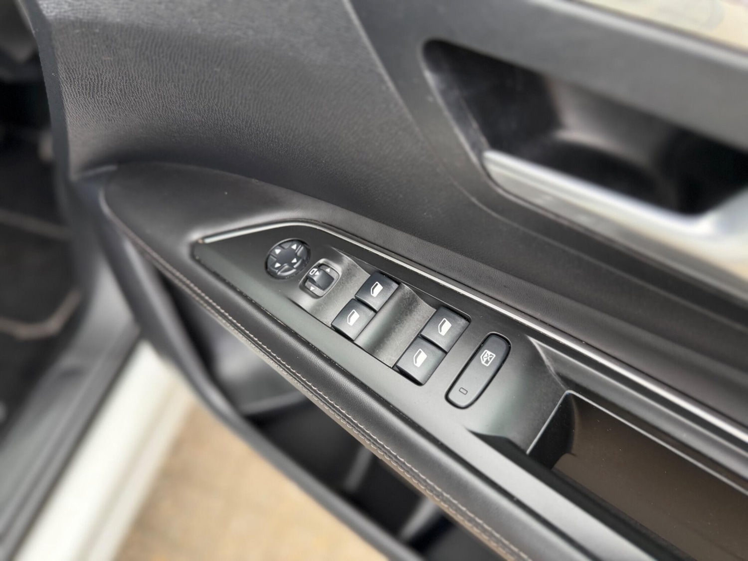 Used Peugeot 3008 2018 for sale - 78007450: Photo 33