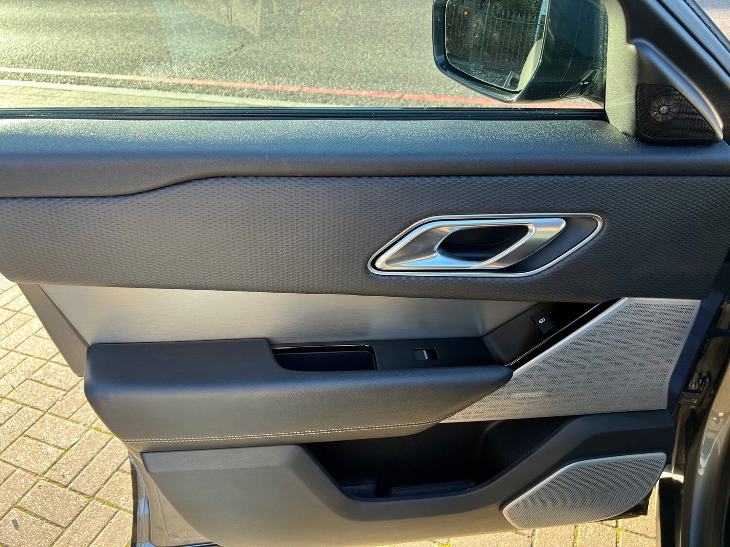 Used Land Rover Range Rover Velar 2017 for sale - 76238857: Photo 24