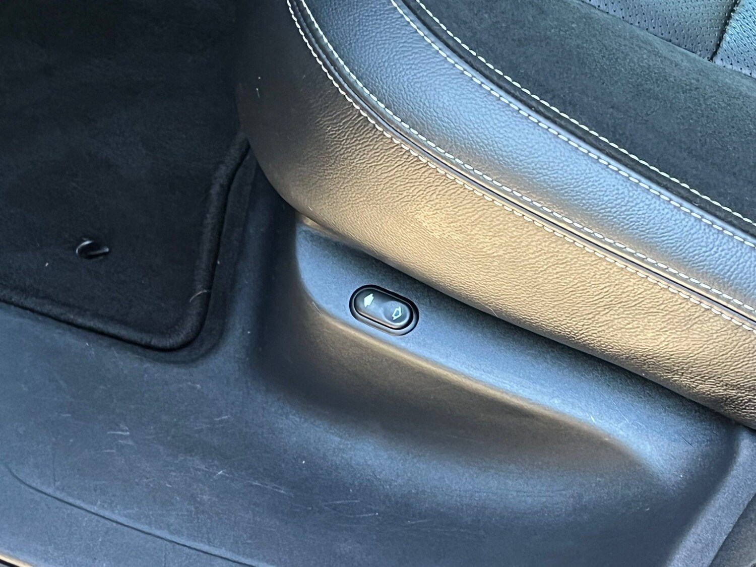 Used Land Rover Range Rover Velar 2017 for sale - 76238857: Photo 39