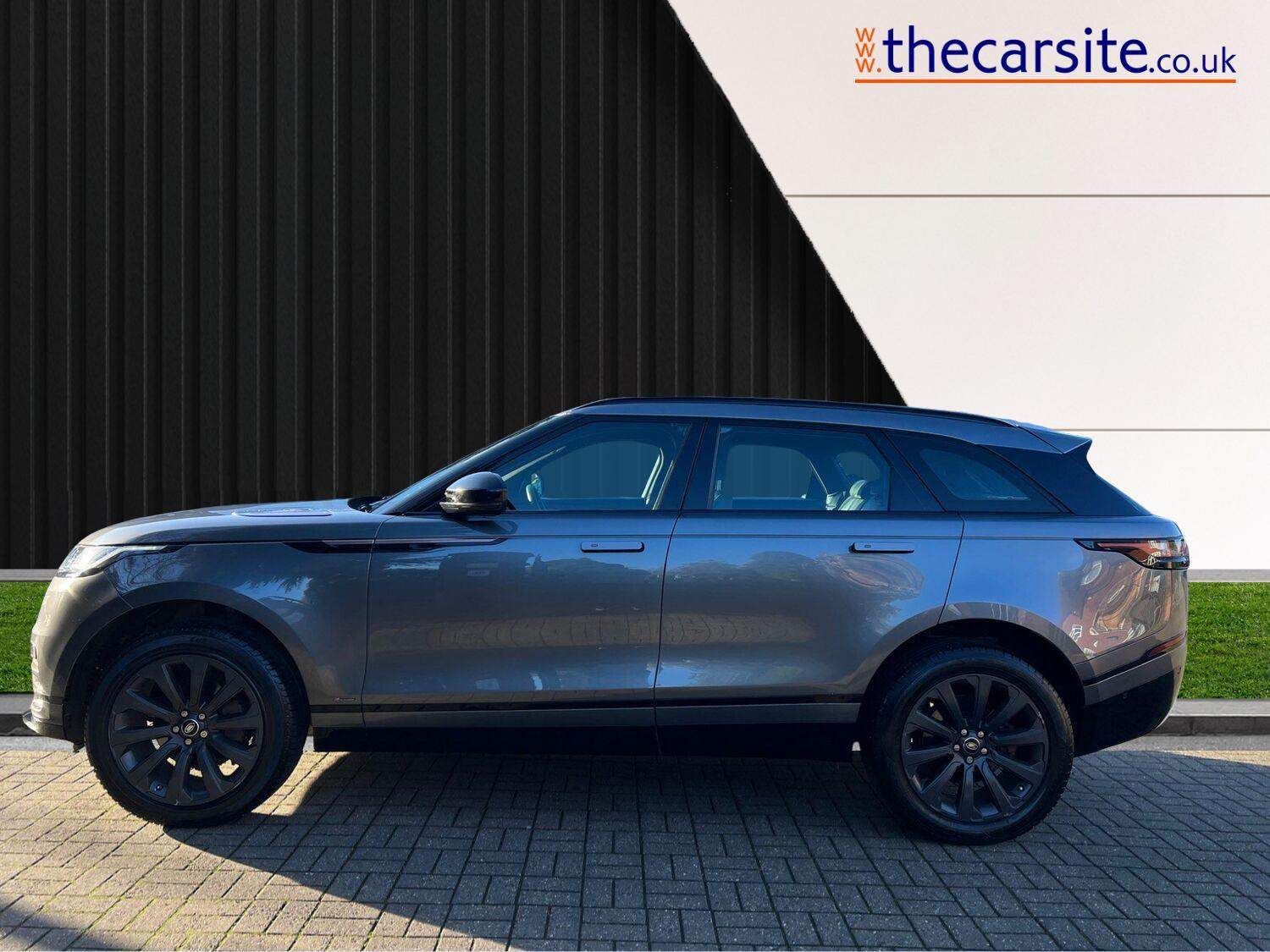 Used Land Rover Range Rover Velar 2017 for sale - 76238857: Photo 4