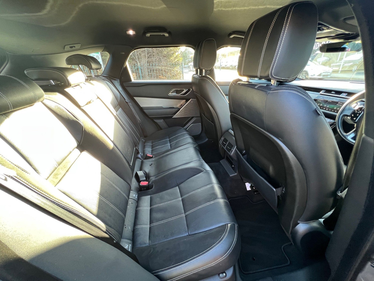 Used Land Rover Range Rover Velar 2017 for sale - 76238857: Photo 44