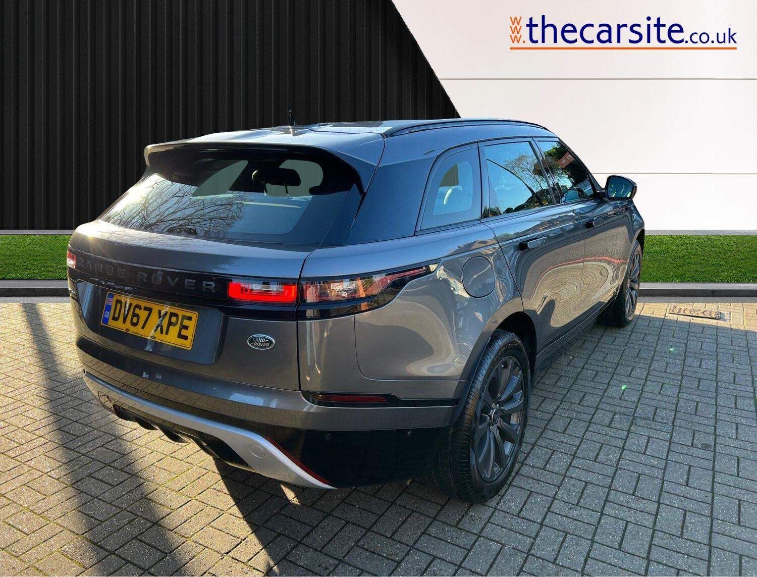 Used Land Rover Range Rover Velar 2017 for sale - 76238857: Photo 6