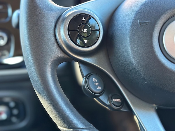 Used smart fortwo 2016 for sale - 76240140: Photo 15