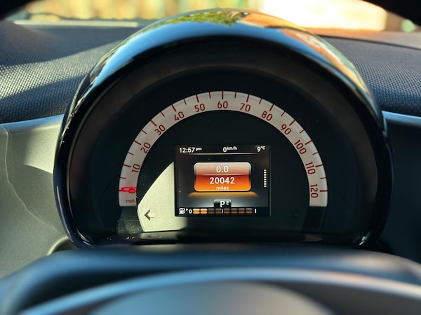 Used smart fortwo 2016 for sale - 76240140: Photo 19