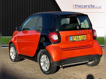 Used smart fortwo 2016 for sale - 76240140: Photo 2