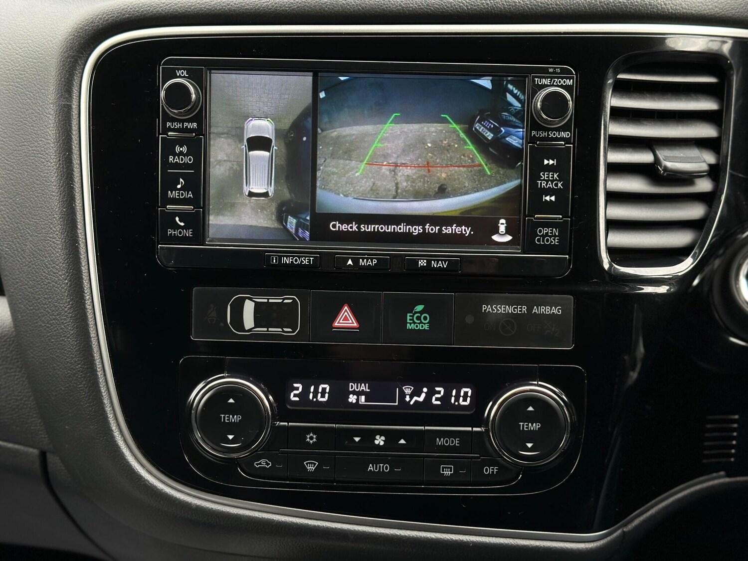 Used Mitsubishi Outlander 2016 for sale - 76440712: Photo 22