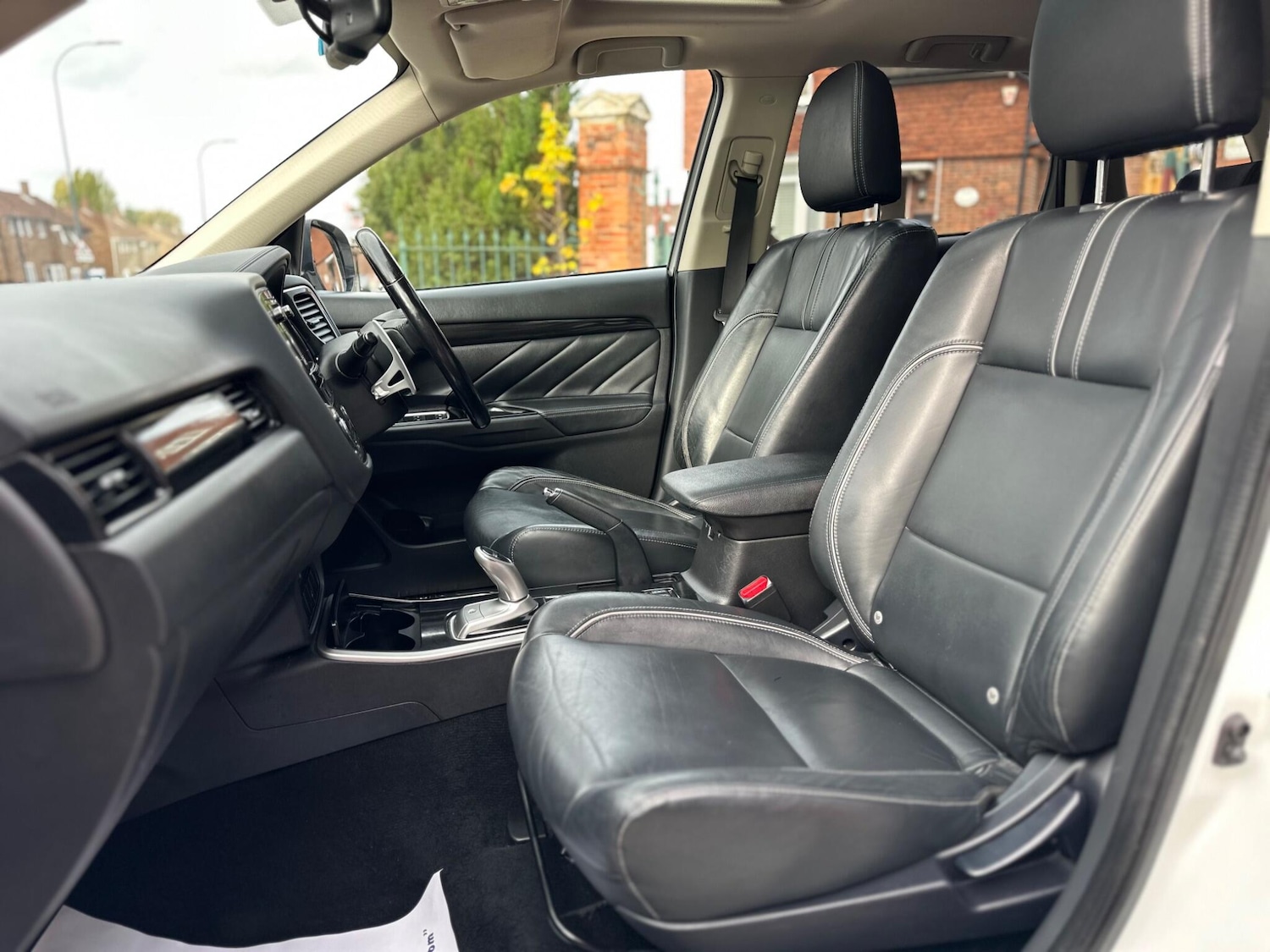 Used Mitsubishi Outlander 2016 for sale - 76440712: Photo 32