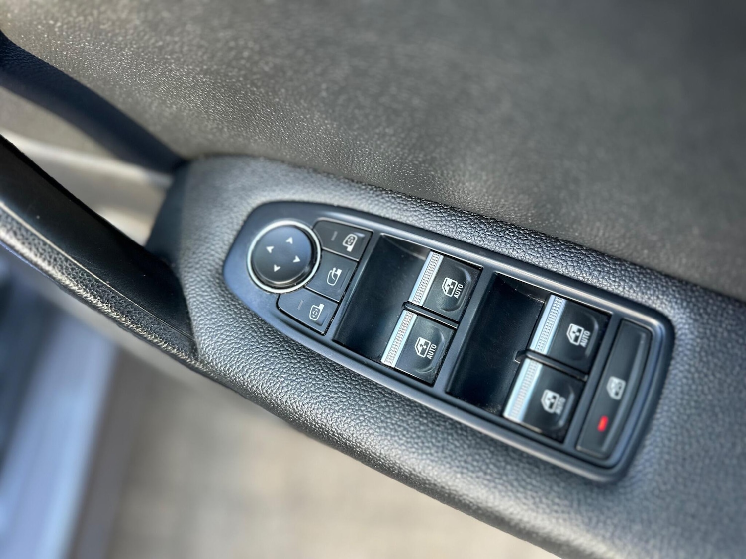 Used Renault Captur 2020 for sale - 76215242: Photo 19