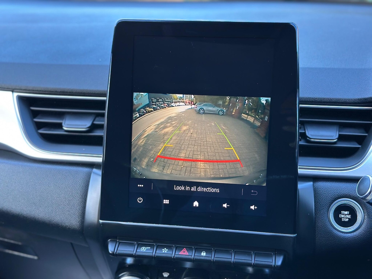 Used Renault Captur 2020 for sale - 76215242: Photo 31