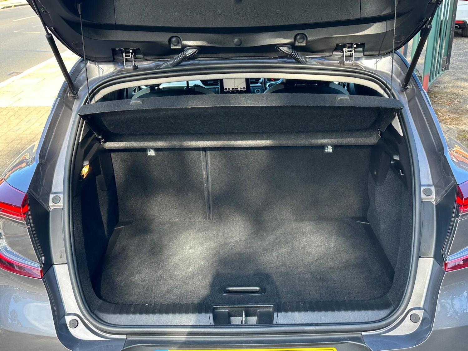 Used Renault Captur 2020 for sale - 76215242: Photo 33