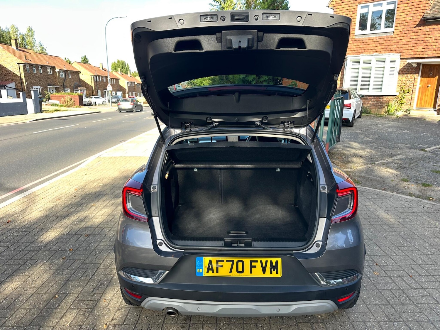 Used Renault Captur 2020 for sale - 76215242: Photo 34