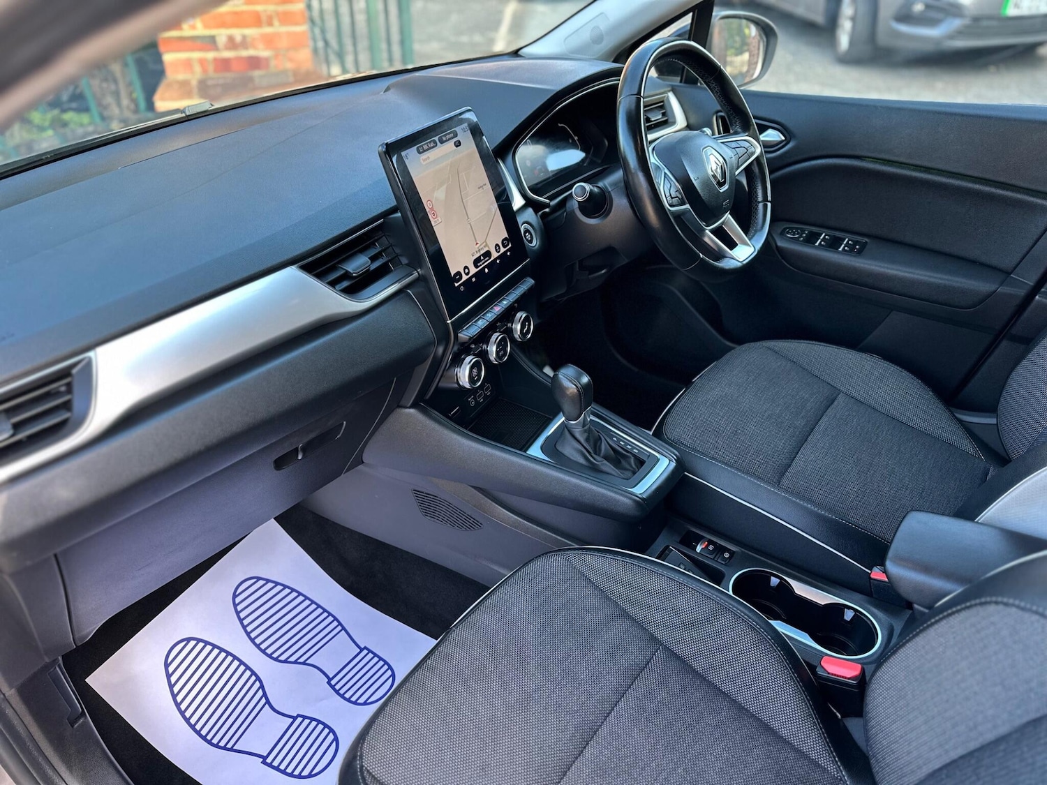 Used Renault Captur 2020 for sale - 76215242: Photo 9