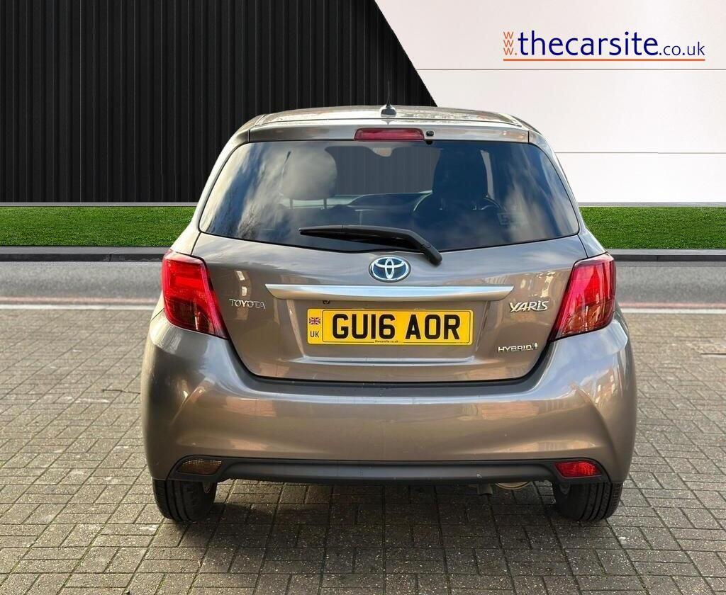 Used Toyota Yaris 2016 for sale - 76926897: Photo 5