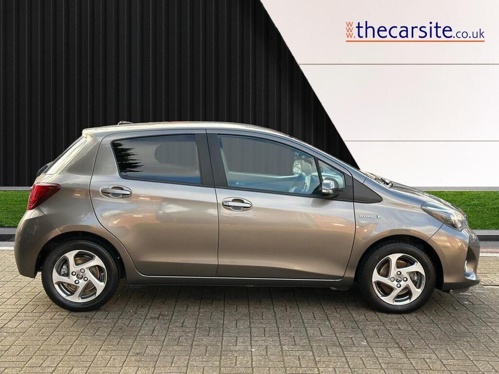 Used Toyota Yaris 2016 for sale - 76926897: Photo 7