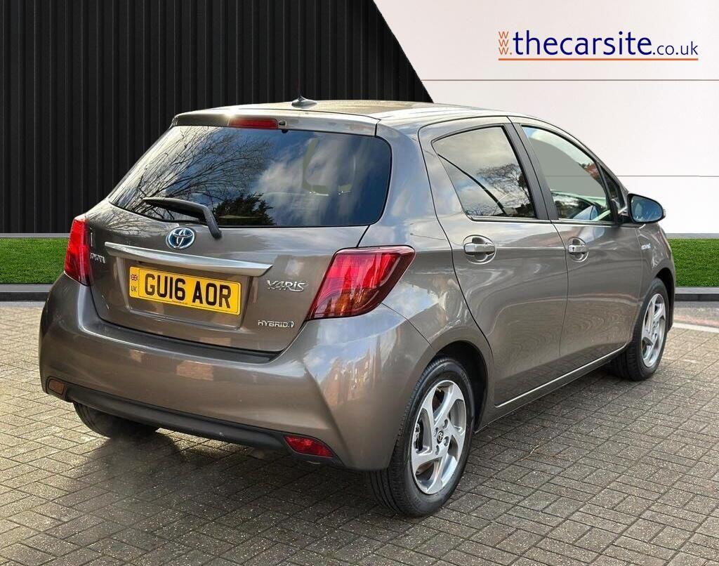 Used Toyota Yaris 2016 for sale - 76926897: Photo 8