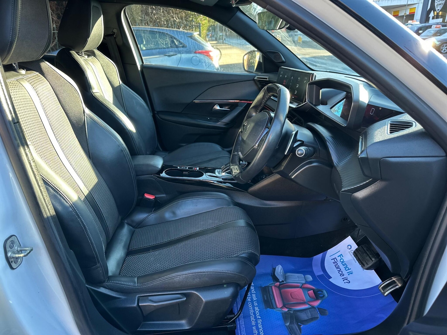 Used Peugeot 2008 2020 for sale - 77109008: Photo 5