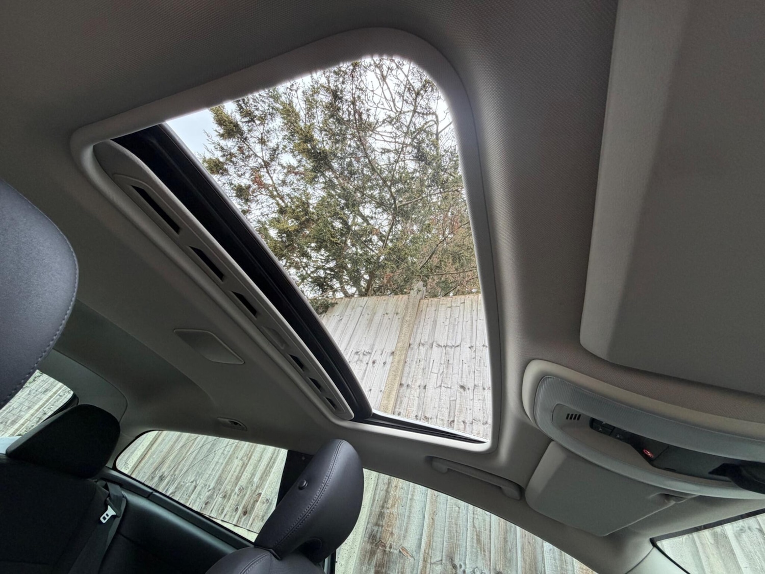 Used Volvo C30 2010 for sale - 77909520: Photo 16