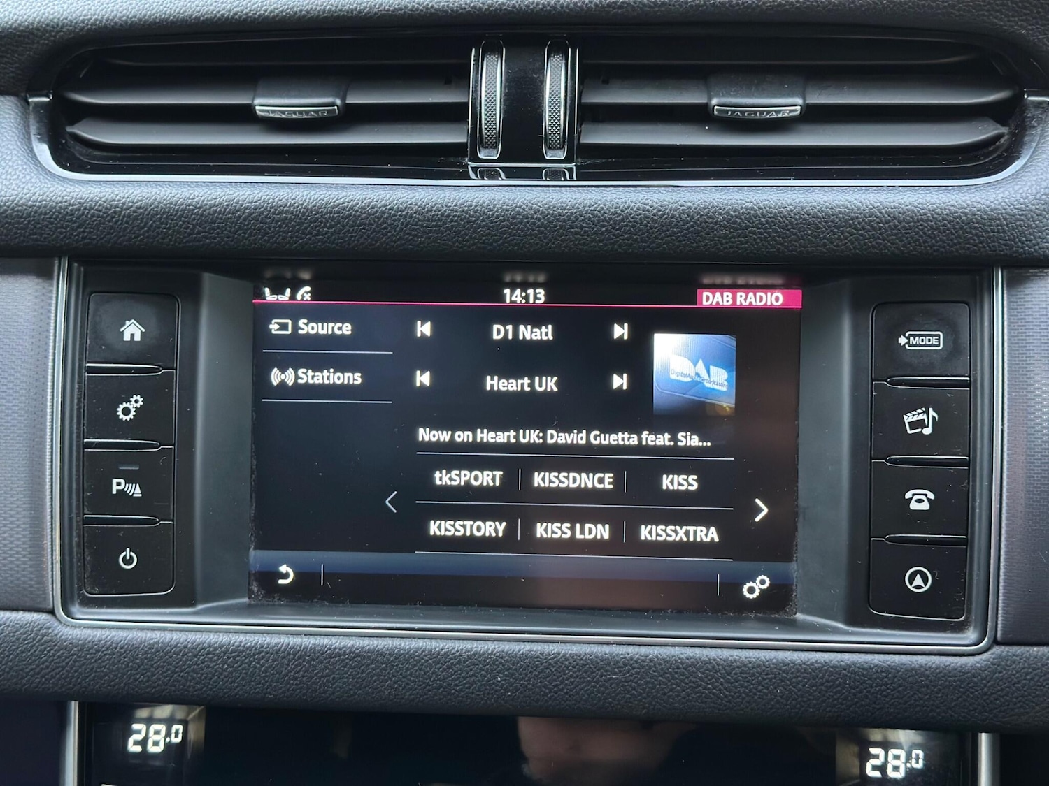 Used Jaguar XF 2016 for sale - 76935898: Photo 24