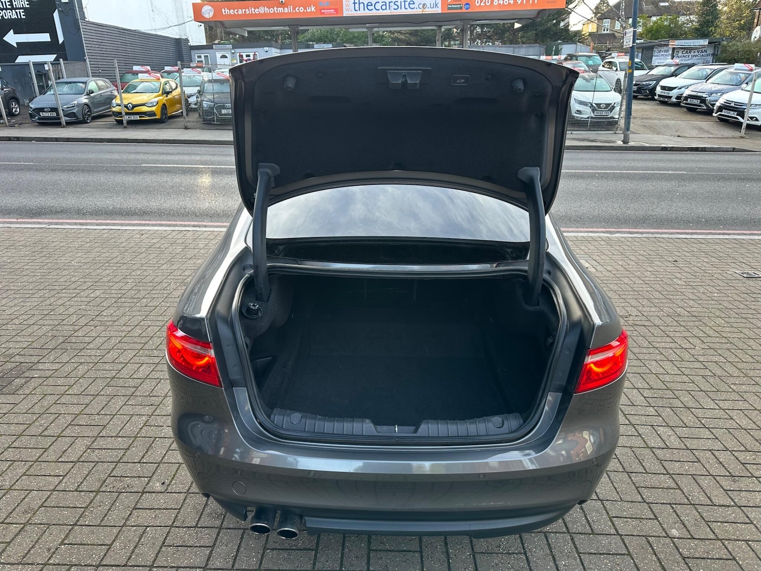 Used Jaguar XF 2016 for sale - 76935898: Photo 28