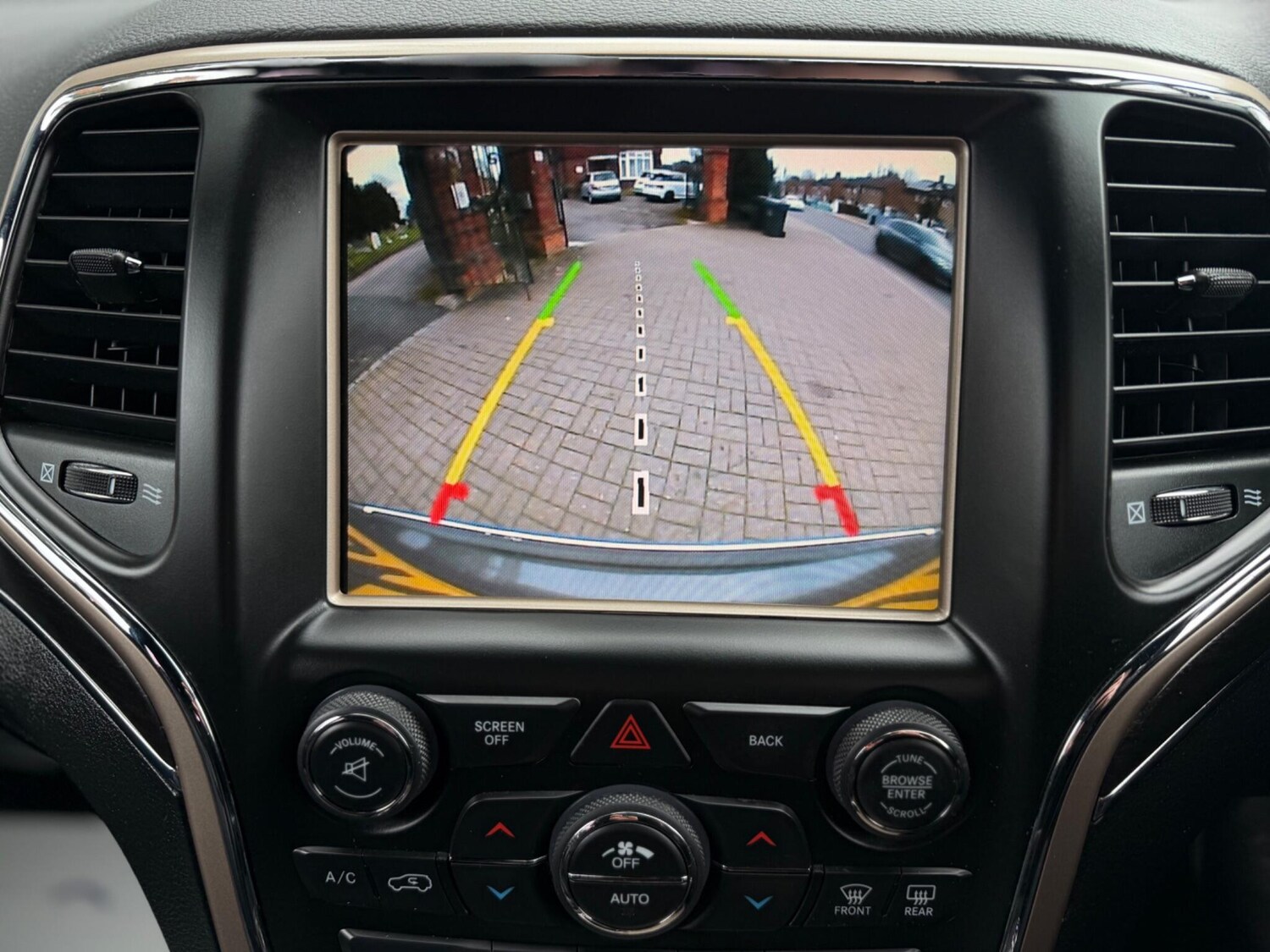 Used Jeep Grand Cherokee 2015 for sale - 77909062: Photo 28