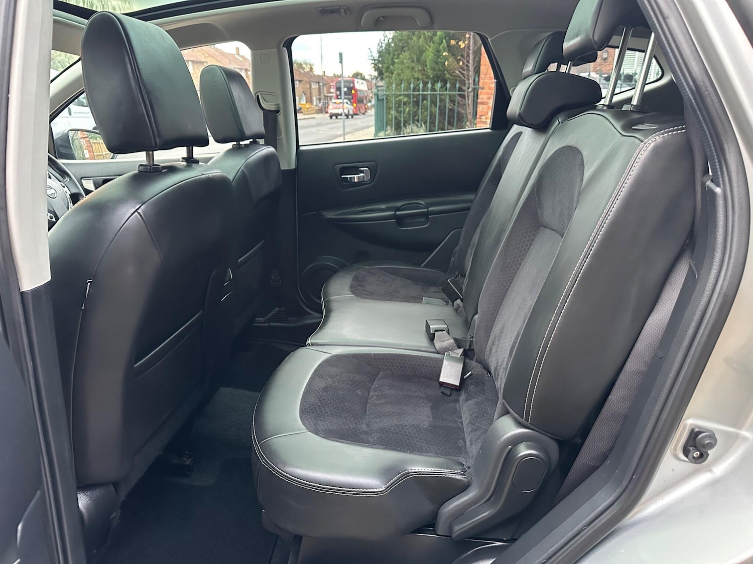 Used Nissan Qashqai+2 2013 for sale - 76989884: Photo 14