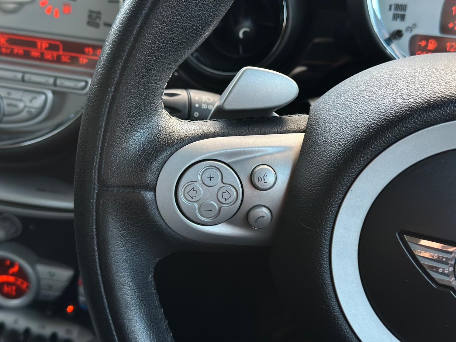 Used MINI Hatch 2008 for sale - 76701331: Photo 12