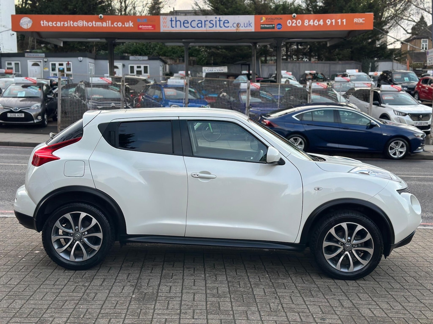 Used Nissan Juke 2013 for sale - 77306009: Photo 2