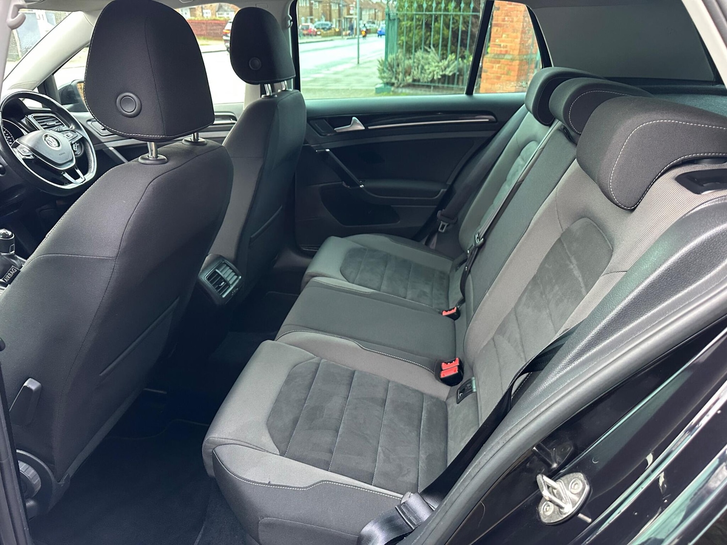 Used Volkswagen Golf 2018 for sale - 77344854: Photo 12