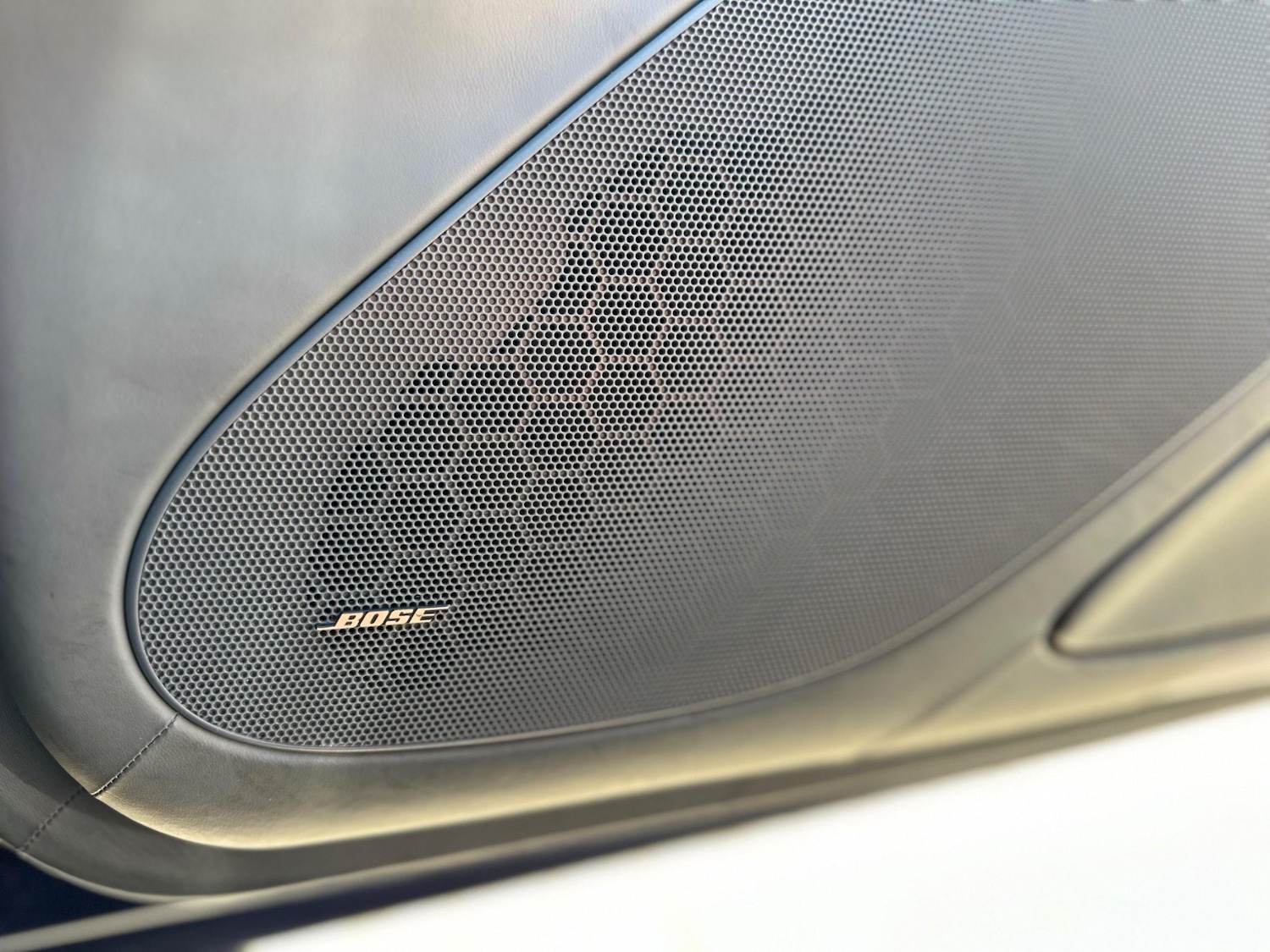 Used Mercedes-Benz SL 2005 for sale - 76239451: Photo 33