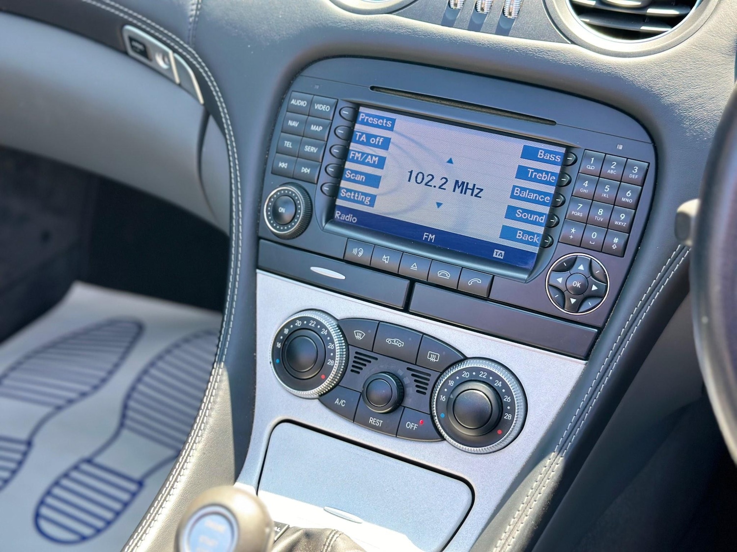 Used Mercedes-Benz SL 2005 for sale - 76239451: Photo 36