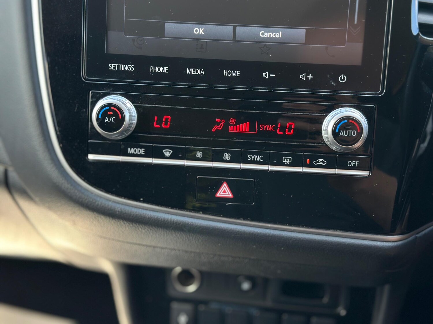 Used Mitsubishi Outlander 2020 for sale - 76239833: Photo 28