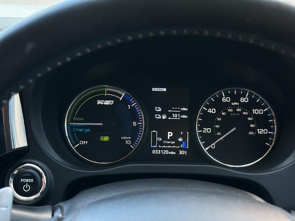 Used Mitsubishi Outlander 2020 for sale - 76239833: Photo 30