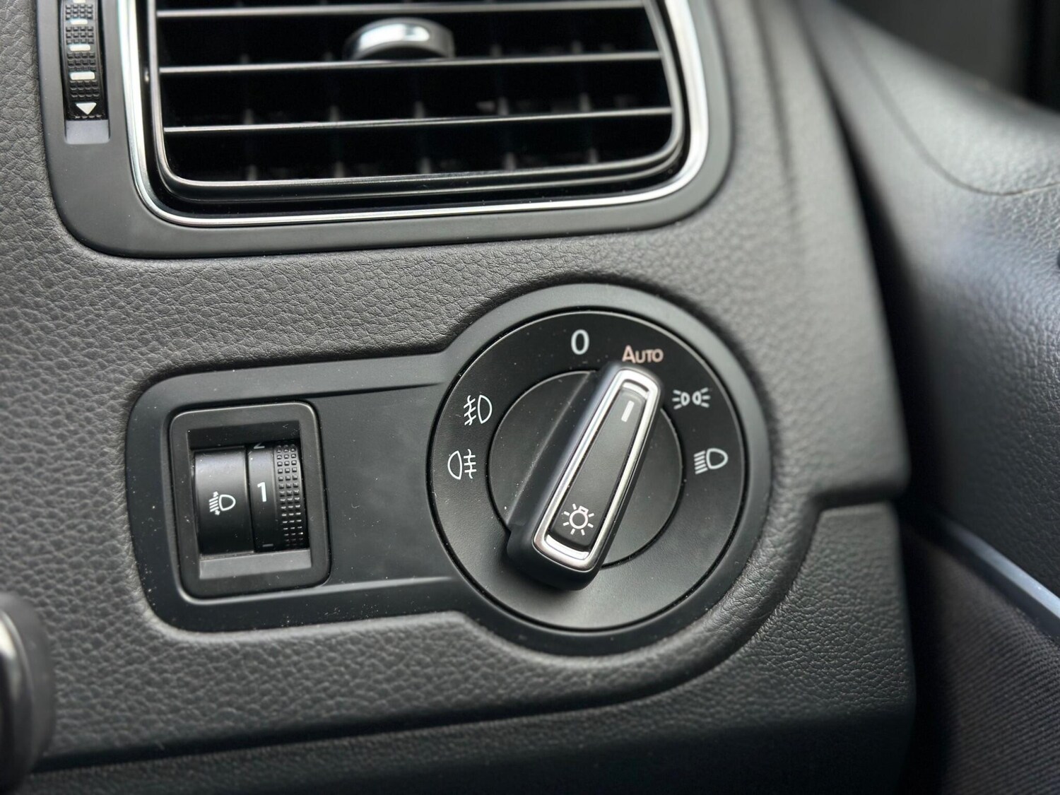 Used Volkswagen Polo 2017 for sale - 76001920: Photo 21