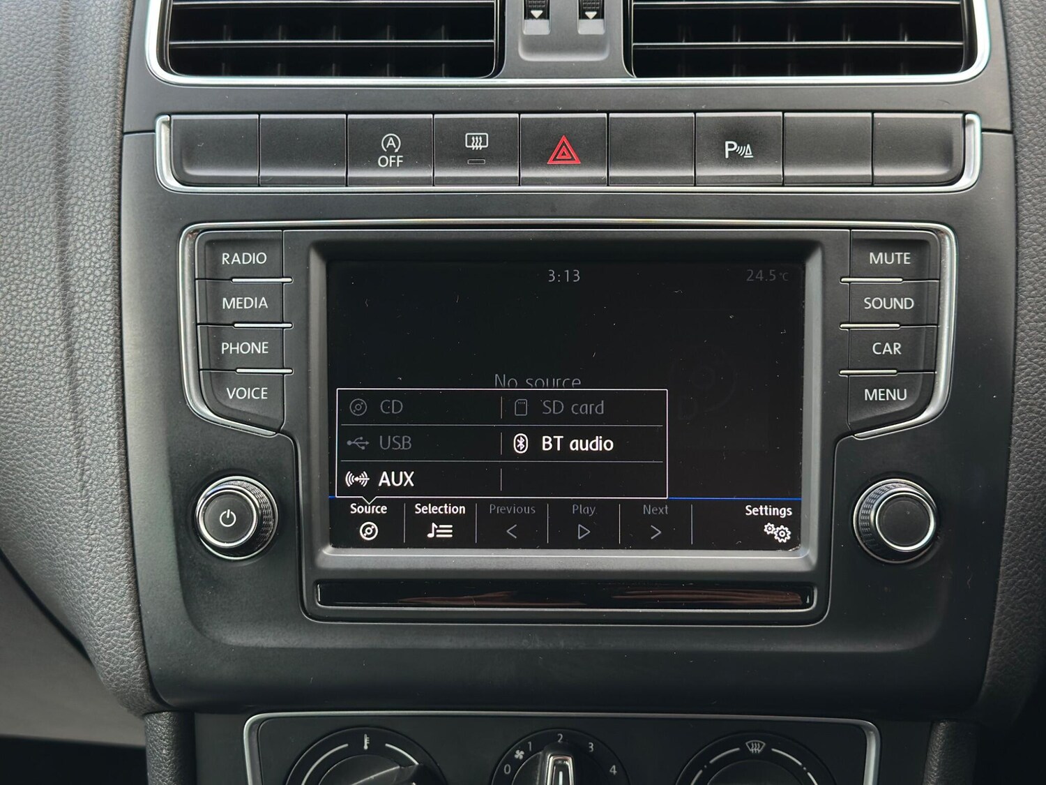 Used Volkswagen Polo 2017 for sale - 76001920: Photo 27