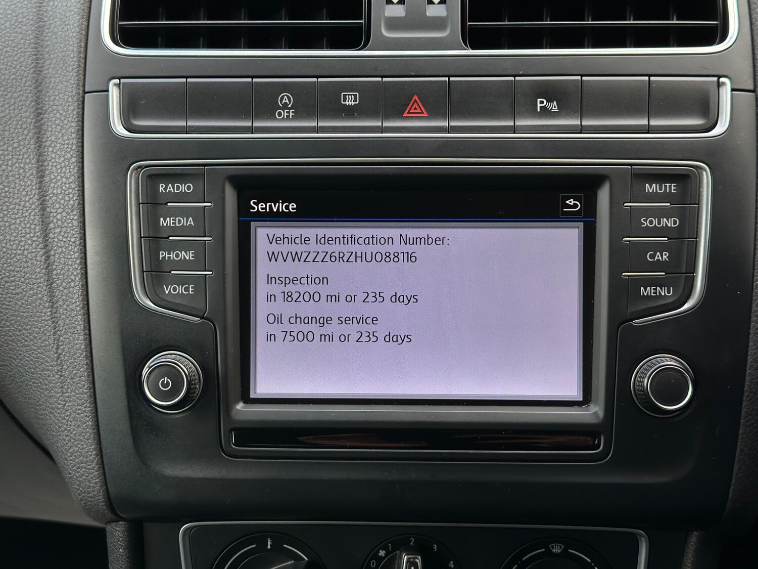 Used Volkswagen Polo 2017 for sale - 76001920: Photo 28