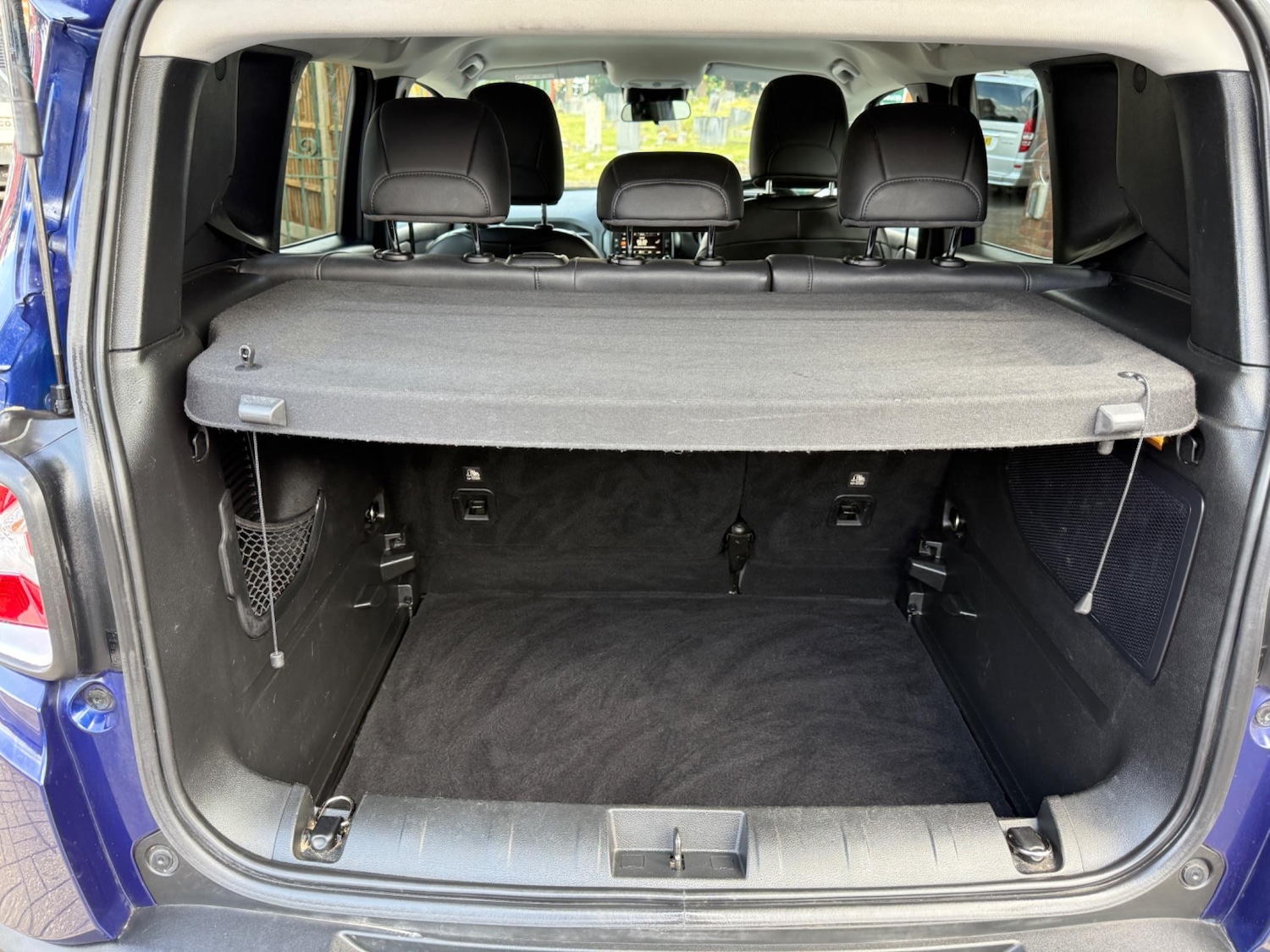 Vehicle 28