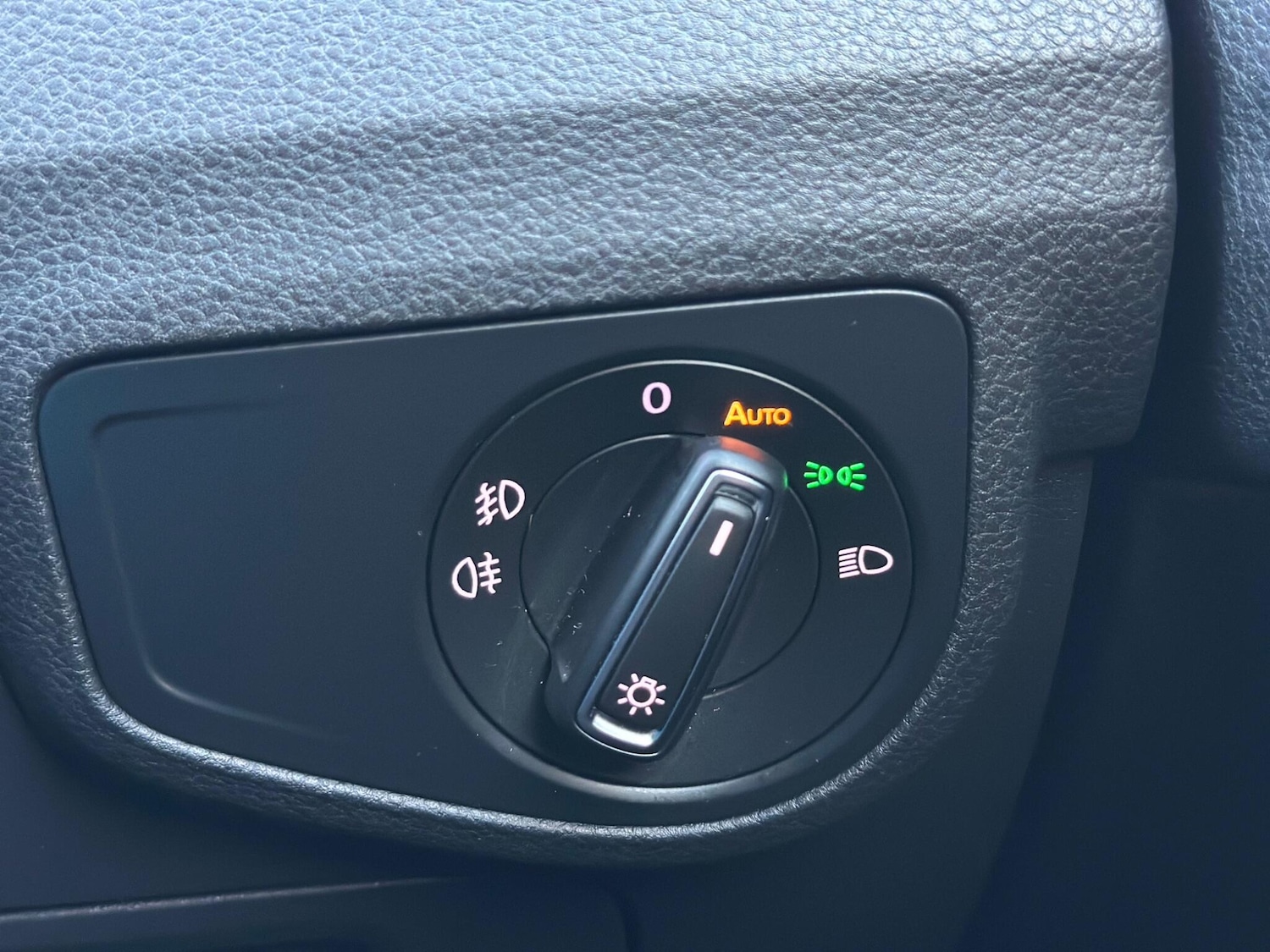 Used Volkswagen Golf SV 2015 for sale - 76607848: Photo 24