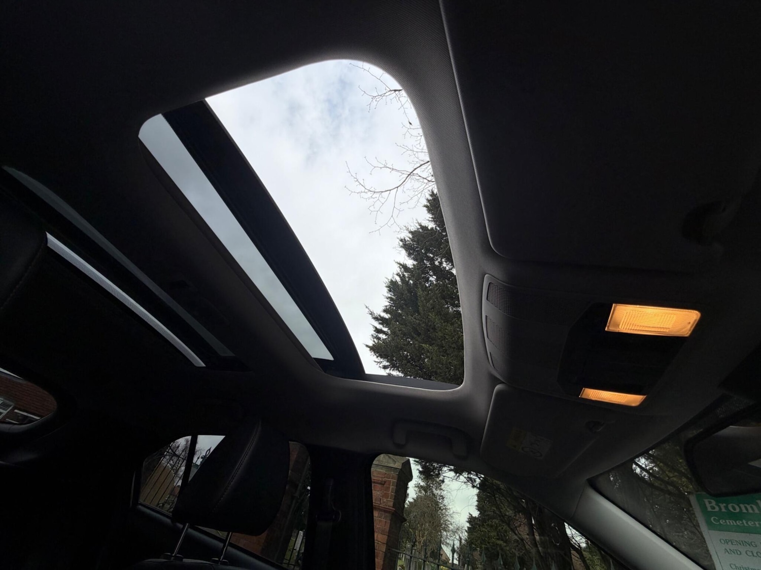 Used Mitsubishi Eclipse Cross 2018 for sale - 78087103: Photo 24