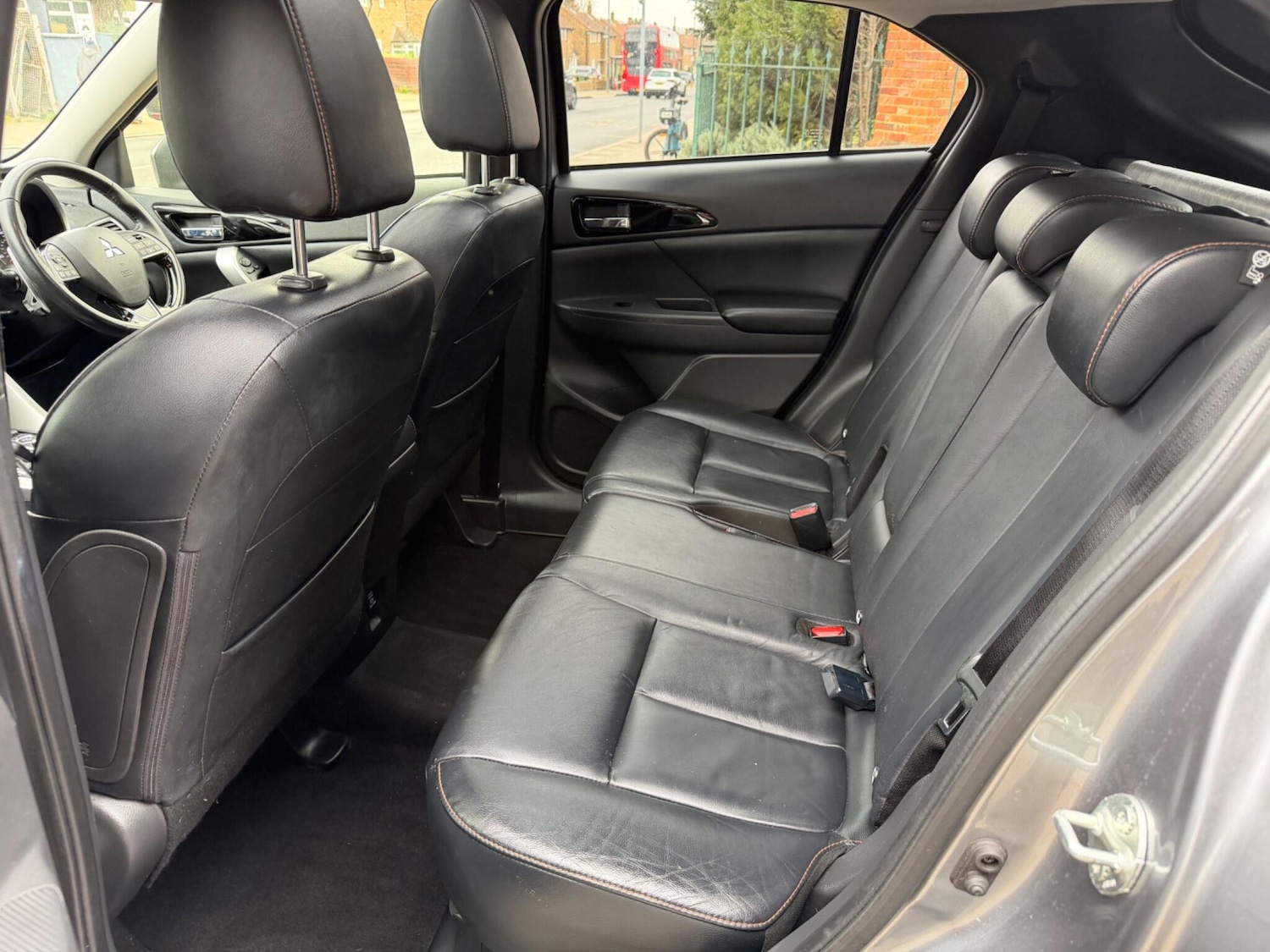 Used Mitsubishi Eclipse Cross 2018 for sale - 78087103: Photo 9