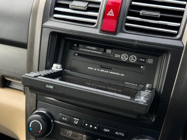Used Honda CR-V 2011 for sale - 76137421: Photo 32