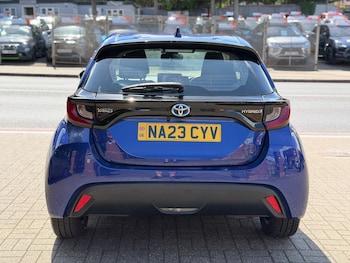 Used Toyota Yaris 2023 for sale - 78648424: Photo