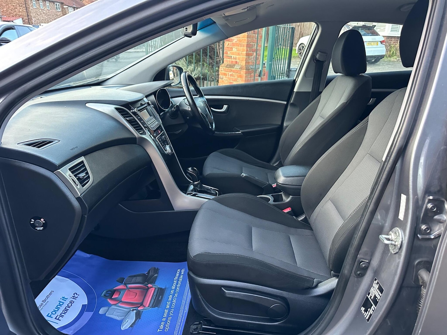 Used Hyundai i20 2015 for sale - 77081801: Photo 18